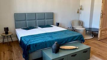 3 Schlafzimmer, Schreibtisch, kostenloses WLAN, Bettwäsche