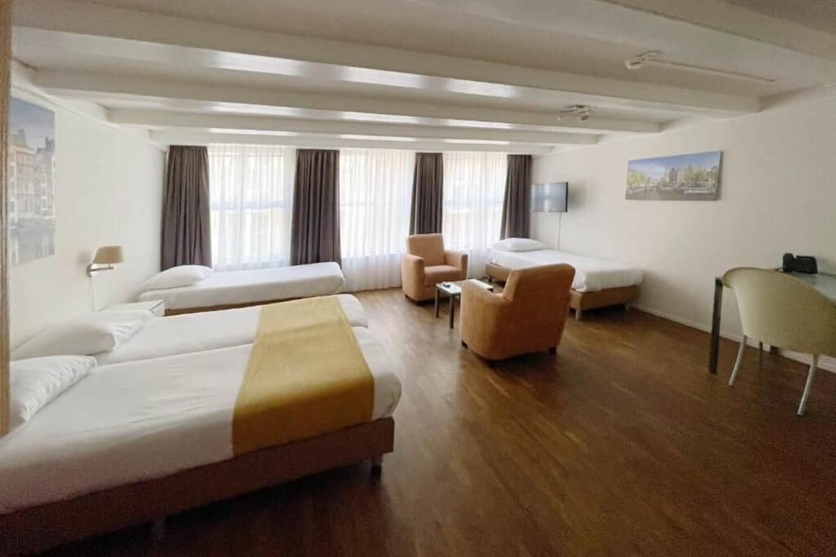 Quadruple Room, Multiple Beds | Desk, laptop workspace, iron/ironing board, free WiFi