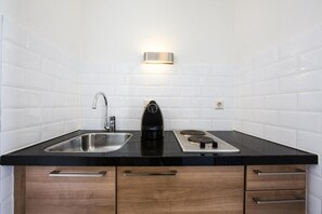 Desk, laptop workspace, iron/ironing board, free WiFi