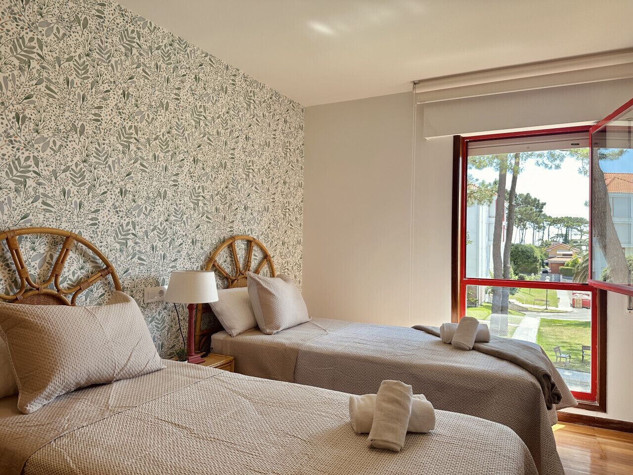 3 habitaciones, tabla de planchar con plancha y wifi gratis 