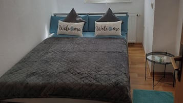 1 habitación, wifi y ropa de cama