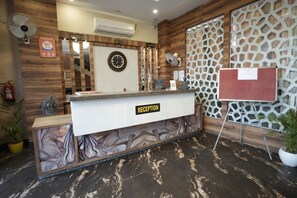 Reception - HOTEL S R GRAND (Haridwar)