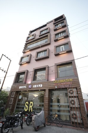 Front of property - HOTEL S R GRAND (Haridwar)