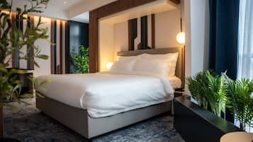 Deluxe-Zimmer | Zimmersafe, Verdunkelungsvorhänge, Bügeleisen/Bügelbrett