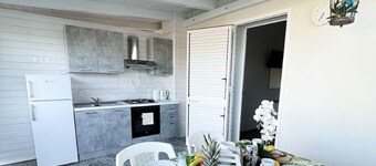 Francesca's Apartments - Tropical Apartment - 3 minutes by car from the beach