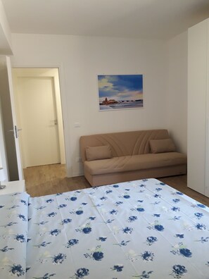 1 sovrum, strykjärn/strykbräda, wi-fi och sängkläder