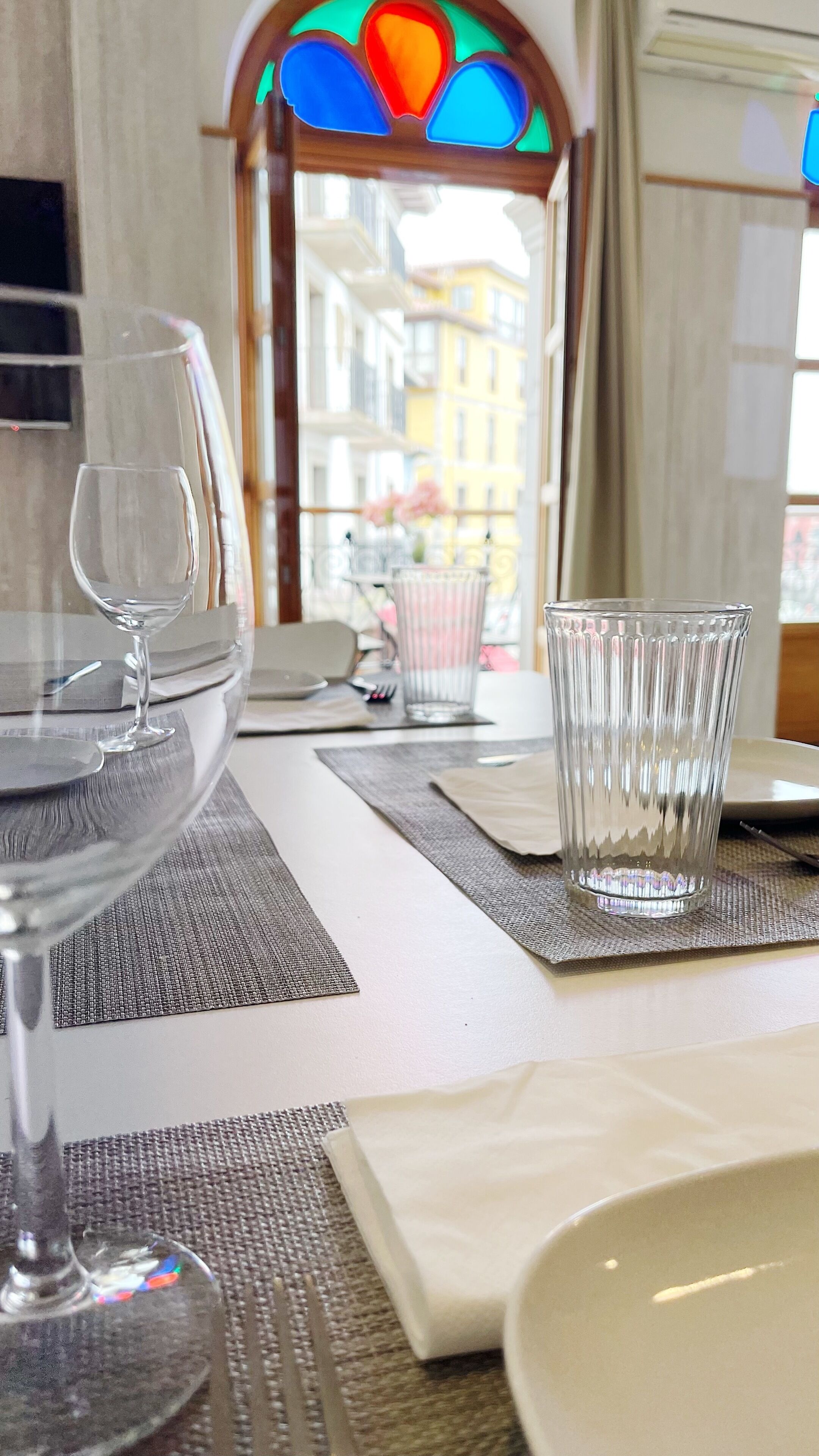 Suite estudio, vista a la marina | Restaurantes