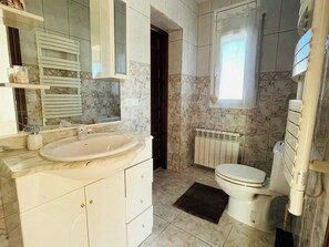 Kylpyhuone