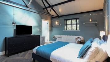 Cottage | 4 bedrooms, individually decorated, individually furnished, free WiFi