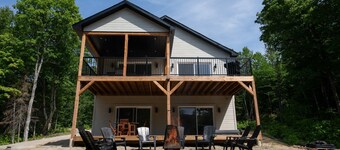 Spa and Lakefront - Oasis des chutes