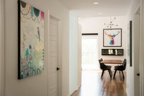 Interior - Spa and Lakefront | Oasis des chutes (Chute-Saint-Philippe)