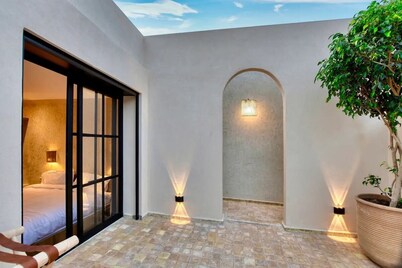 4-bedroom architect-designed villa with pool