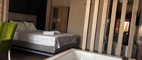 Espacio para trabajar con laptop y wifi gratis