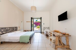 1 bedroom, WiFi, bed sheets - Room 'San Biagio - Deluxe 8' with Shared Pool, Wi-Fi, and Air Conditioning (Calimera)