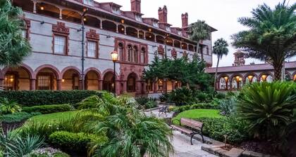 Casa Playa Private Home for 6!