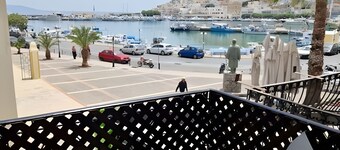 Apartment 'Argo Downtown' with Sea View, Wi-Fi and Air Conditioning