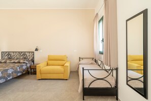 1 bedroom, WiFi, bed sheets