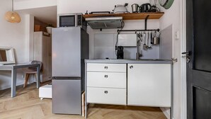 House | Private kitchen - Cozy Apartment in the Heart of Sneek (Sneek)