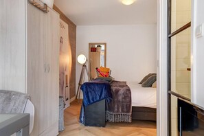 Room - Cozy Apartment in the Heart of Sneek (Sneek)