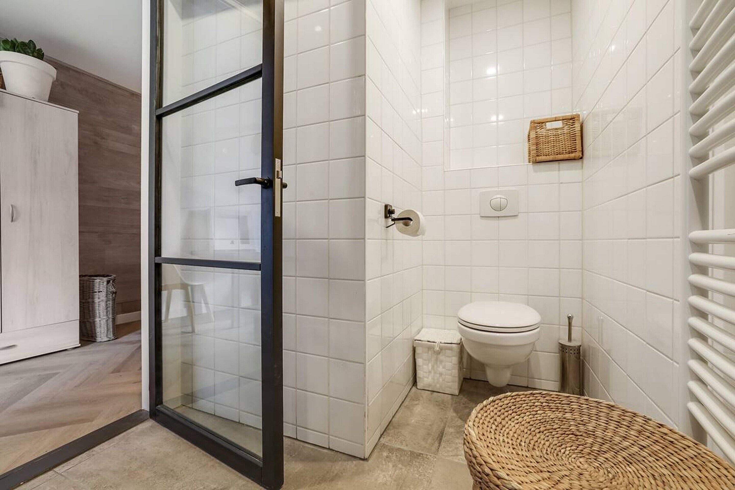 House | Bathroom