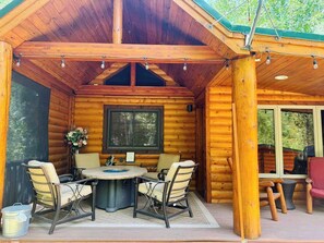 Unclassified image, 4 of 34, button