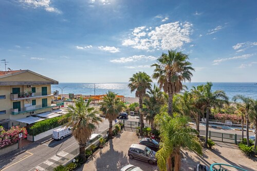 Apartment 'I Ciottoli Dello Ionio - Apt 1' with Mountain View, Shared Terrace and Balcony
