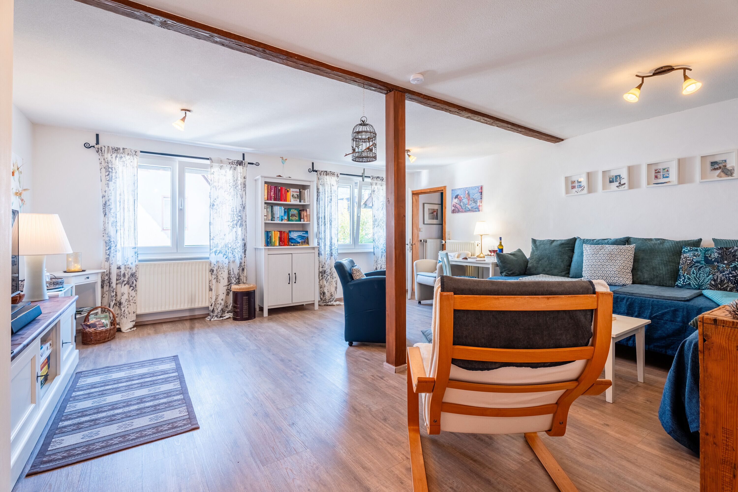 Fernseher, DVD-Player, Stereoanlage