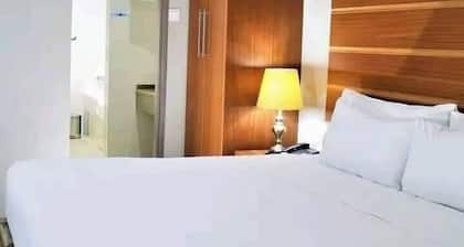 Woodlane Hotel