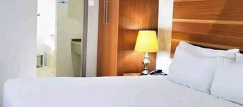 Woodlane Hotel