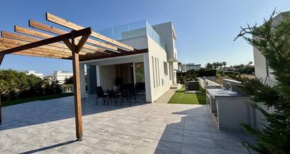 Sunrise Villa With Private Pool