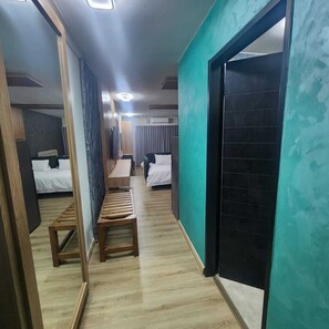 Familien-Suite, Blick auf den Innenhof