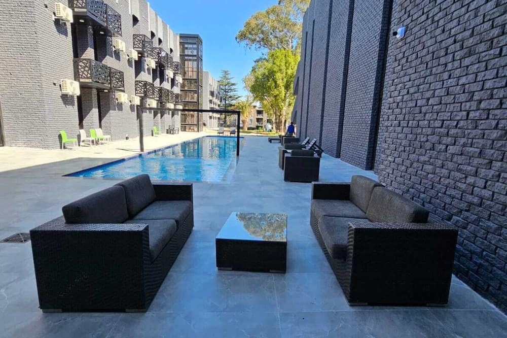 The Lakewood Hotel