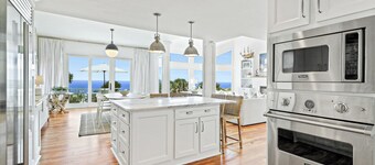 Gorgeous OCEANFRONT Home ~ Forest Beach Area ~ Dog Friendly ~ Private Pool