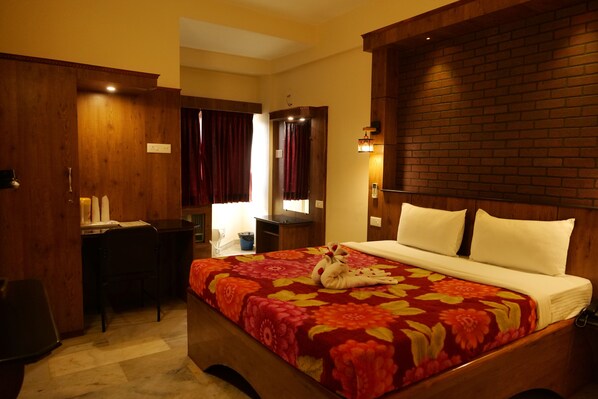 Executive AC Room | Free WiFi - Sakthi Hotel (Pollachi)