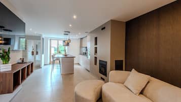 TV connectée, cheminée