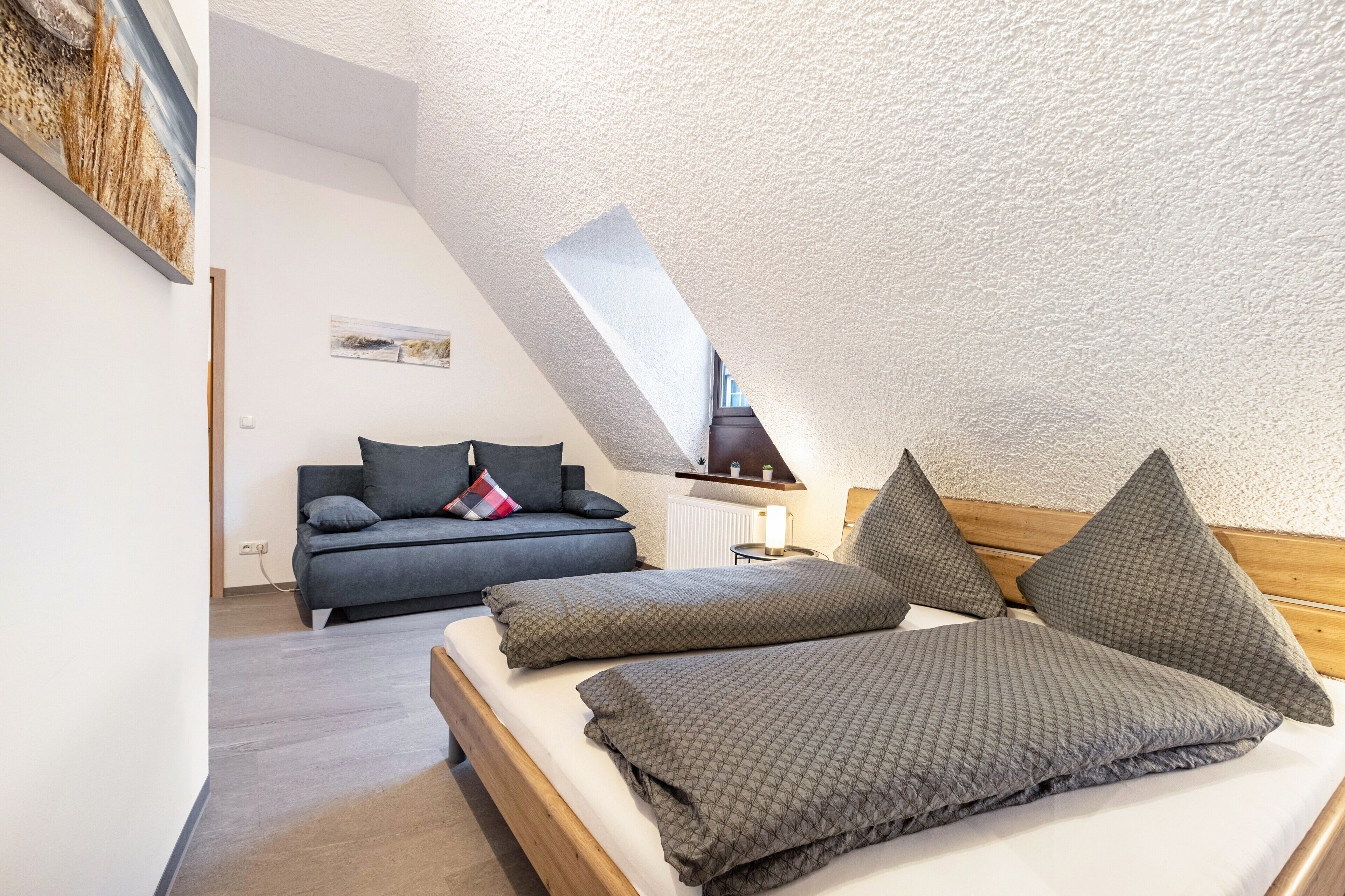 1   室のベッドルーム、WiFi、ベッドシーツ