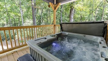 Baignoire à remous extérieure