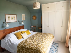 3 camere, con stile personalizzato, con arredamento individuale