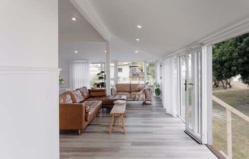 Sunset Waters | Luxe 3 bed 3 bath | Heated Pool