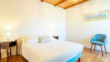 1 chambre, fer et planche à repasser, Wi-Fi, draps fournis