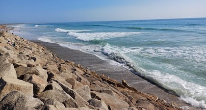 Kerantum Guest Room 1 with Shared Kitchen