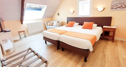 Guest Room 2 at Kerantum with Shared Terrace, Shared Garden and Wi-Fi