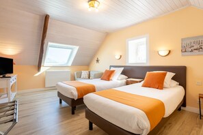 1 bedroom, WiFi, bed sheets - Guest Room 2 at Kerantum with Shared Terrace, Shared Garden and Wi-Fi (Mahalon)