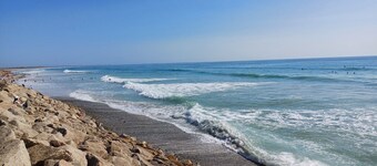 Guest Room 3 of Kerantum with Shared Terrace, Shared Garden, and Wi-Fi