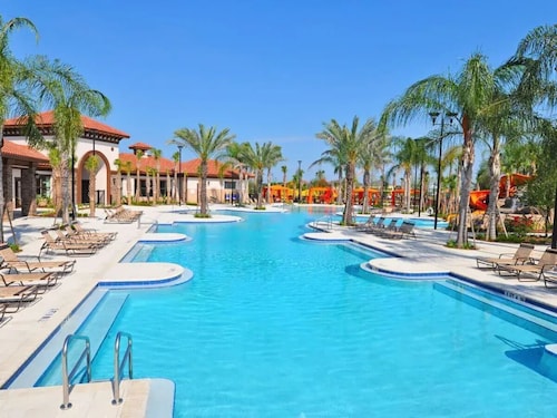 Disney Area – Heated Pool/Spa, Outdoor TV, Walk to Resort Amenities