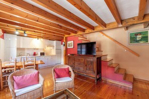 Interior - Sabetche - baskeyrentals (Lekeitio)