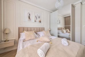 Comfort Apartment, Balcony | Iron/ironing board, free WiFi - Horizon 170 Deluxe by Grand Apartments (Gdansk)