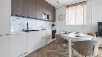 Comfort Apartment, Balcony | Private kitchen