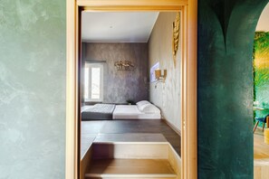 1 slaapkamer, een strijkplank/strijkijzer, wifi, beddengoed