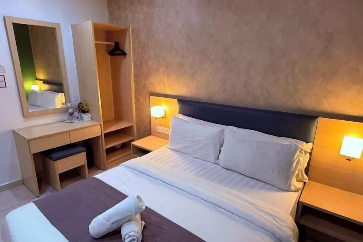 Desk, free WiFi, bed sheets